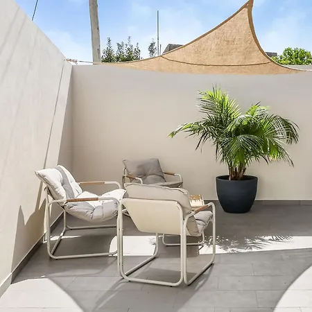 Josy Atelier Tatil Evi