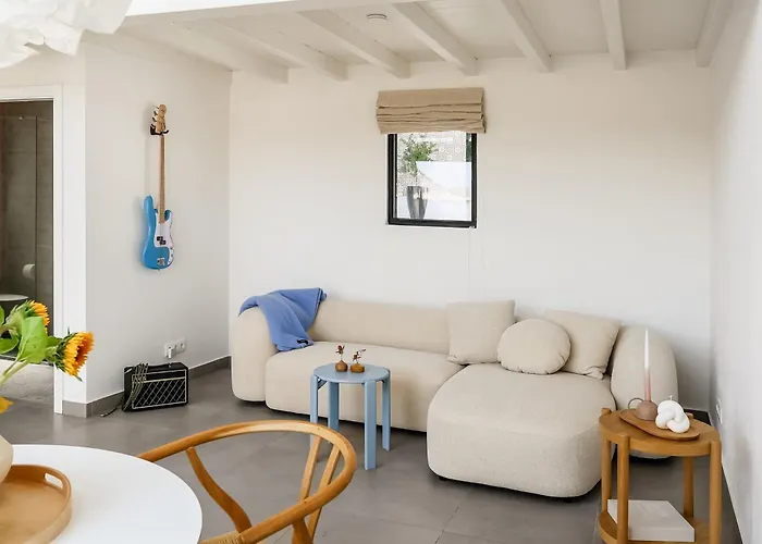 Josy Atelier Tatil Evi *
